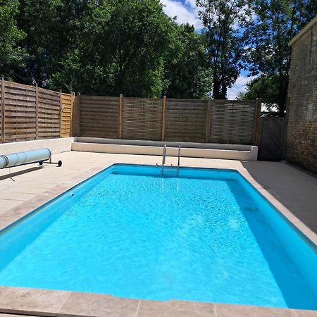 La Laujere Ivie - Gite & Piscine Privative Saint-Hilaire-du-Bois  外观 照片