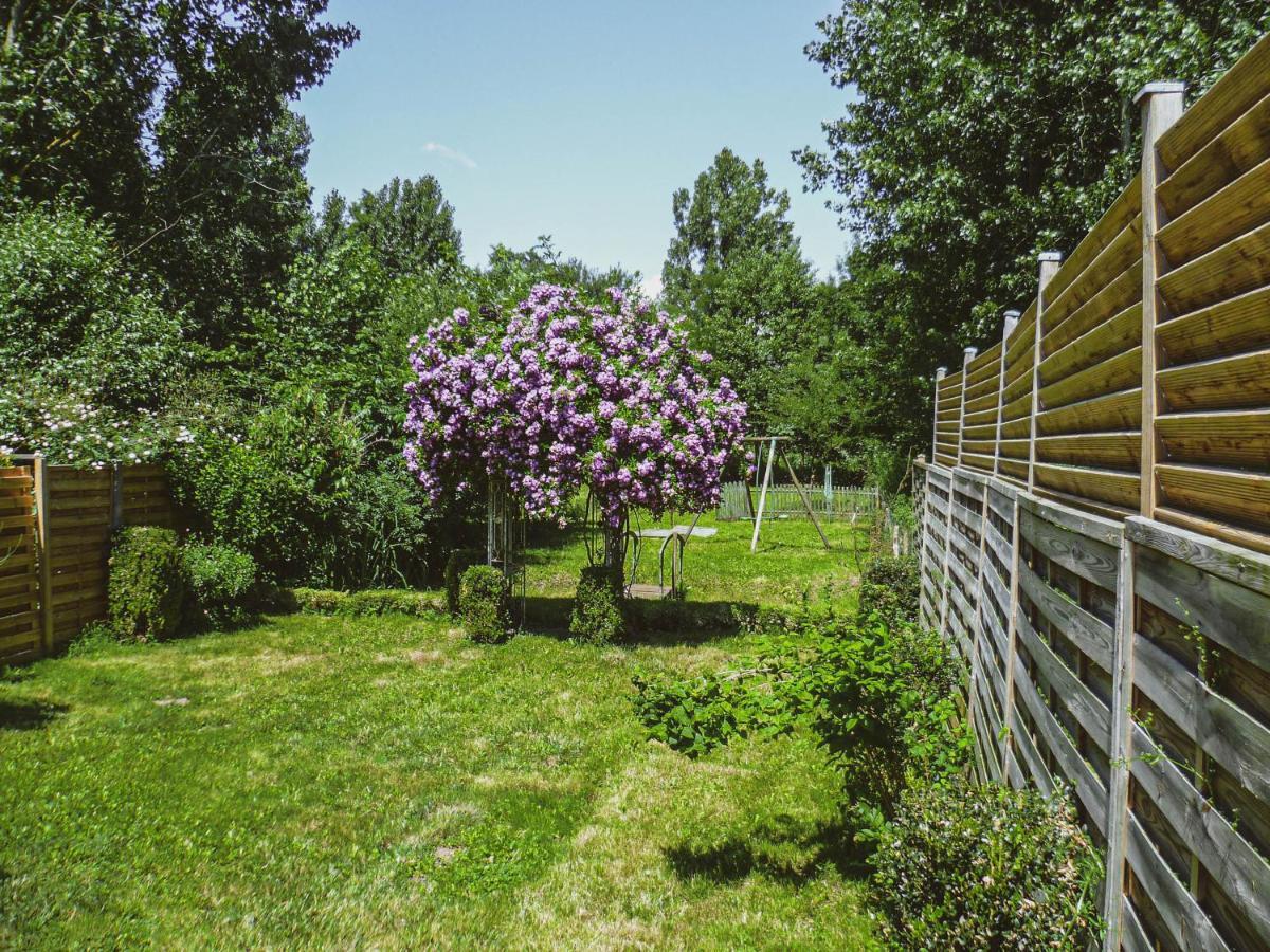 La Laujere Ivie - Gite & Piscine Privative Saint-Hilaire-du-Bois  外观 照片